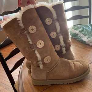 UGG Bailey Button Triplet II Boot